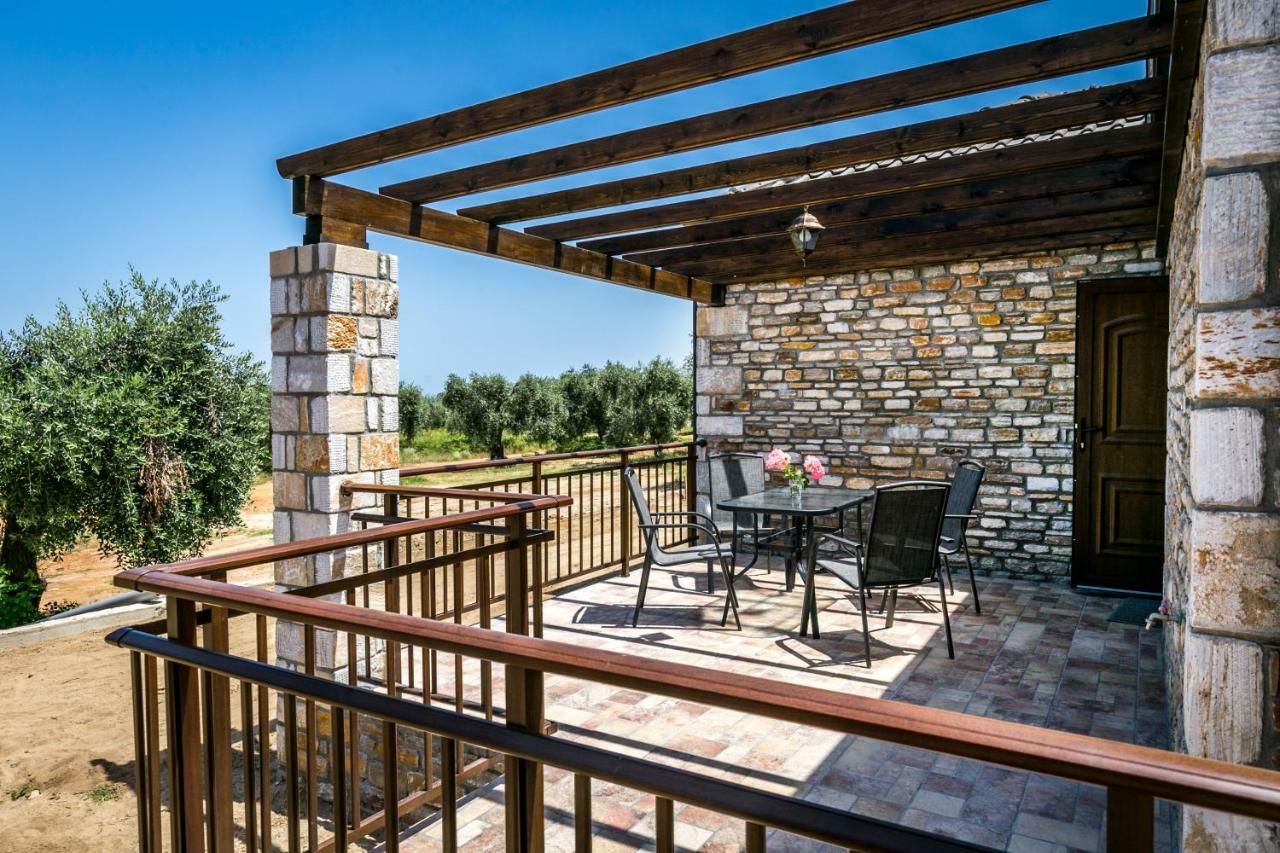 Elaionas Stone Houses สกาลา โปเตมิอัส ภายนอก รูปภาพ