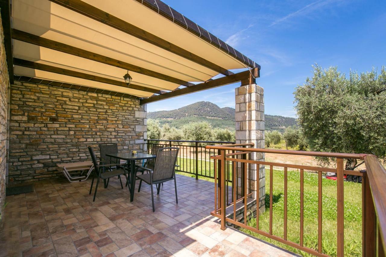 Elaionas Stone Houses สกาลา โปเตมิอัส ภายนอก รูปภาพ